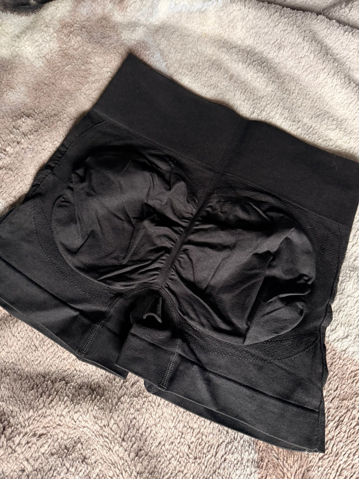 ladies VIRR gym shorts (Black)